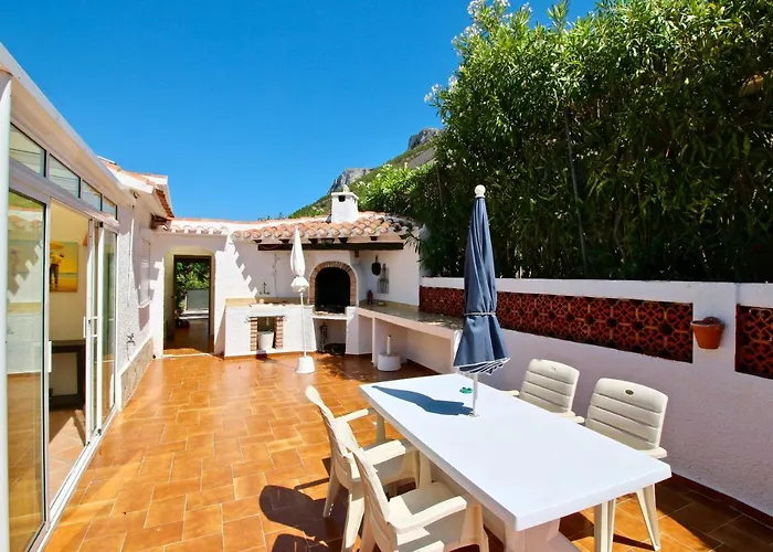 Marquesa El Villa *